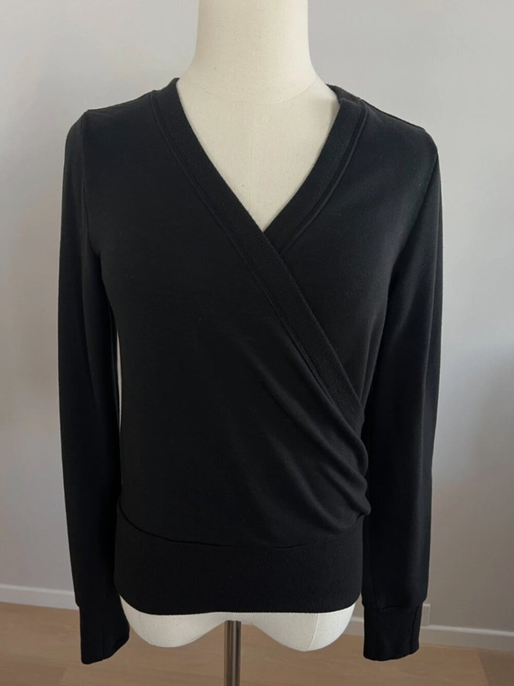 Athleta Athleisure Cross Body Sweatshirt Ballerina W Sz XS/TP